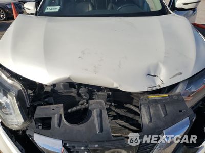 Zdjęcie 11 z 12 samochodu: 2017 NISSAN ROGUE S VIN:5N1AT2MT1HC731084 - miniatura