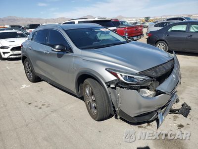 Czwarte zdjęcie samochodu z boku: 2017 INFINITI QX30 BASE VIN:SJKCH5CR8HA033537 - miniatura