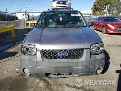 Piąte zdjęcie samochodu w środku: 2007 FORD ESCAPE XLT VIN:1FMCU93157KB27539 - miniatura
