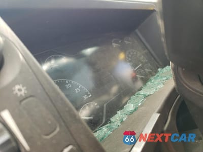 Zdjęcie 8 z 10 samochodu: 2023 VOLVO VNL SEMI TRUCK VIN:4V4NC9EH6PN340710 - miniatura