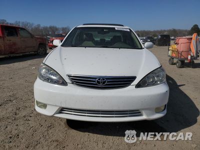Piąte zdjęcie samochodu w środku: 2005 TOYOTA CAMRY LE VIN:JTDBE32K653036355 - miniatura