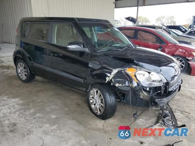 Czwarte zdjęcie samochodu z boku: 2013 KIA SOUL + VIN:KNDJT2A68D7607982 - miniatura