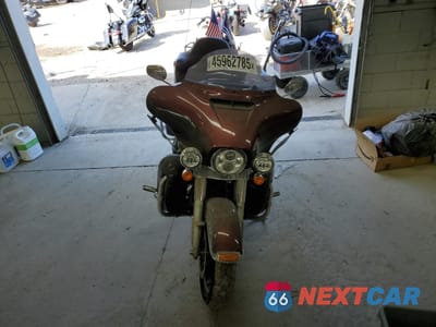 Piąte zdjęcie samochodu w środku: 2015 HARLEY-DAVIDSON FLHTK ULTRA LIMITED VIN:1HD1KEL12FB663159 - miniatura