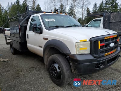 Czwarte zdjęcie samochodu z boku: 2006 FORD F450 SUPER DUTY VIN:1FDXF46P66ED72832 - miniatura