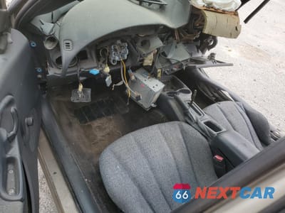 Zdjęcie 8 z 15 samochodu: 2005 CHEVROLET CAVALIER VIN:1G1JC52FX57150943 - miniatura