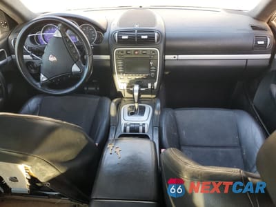 Zdjęcie 8 z 13 samochodu: 2010 PORSCHE CAYENNE GTS VIN:WP1AD2AP0ALA61671 - miniatura
