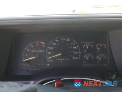 Zdjęcie 9 z 15 samochodu: 1995 GMC YUKON VIN:3GKEK18K2SG503656 - miniatura