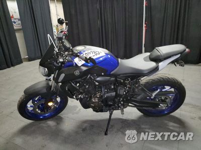 Trzecie zdjęcie samochodu z tyłu: 2020 YAMAHA MT07 VIN:JYARM27EXLA006357 - miniatura
