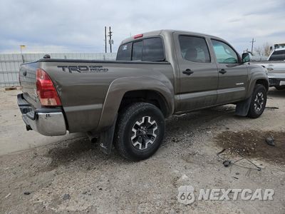 Trzecie zdjęcie samochodu z tyłu: 2011 TOYOTA TACOMA DOUBLE CAB PRERUNNER VIN:3TMJU4GN8BM118993 - miniatura