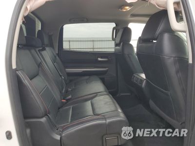 Zdjęcie 11 z 13 samochodu: 2019 TOYOTA TUNDRA CREWMAX SR5 VIN:5TFDY5F11KX791477 - miniatura