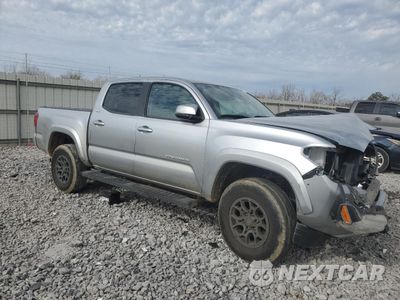 Czwarte zdjęcie samochodu z boku: 2022 TOYOTA TACOMA DOUBLE CAB VIN:3TMCZ5AN6NM455711 - miniatura