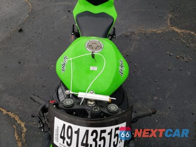 Piąte zdjęcie samochodu w środku: 2012 KAWASAKI ZX600 R VIN:JKAZX4R19CA037501 - miniatura