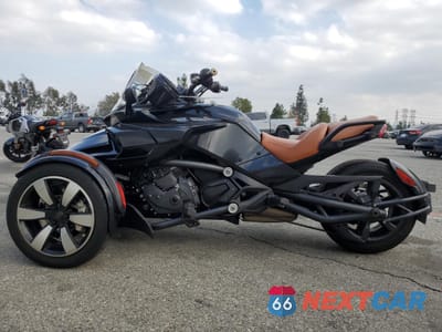 Trzecie zdjęcie samochodu z tyłu: 2015 CAN-AM SPYDER ROADSTER F3 VIN:2BXRDCD29FV001307 - miniatura