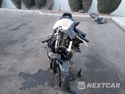 Drugie zdjęcie samochodu z przodu: 2003 YAMAHA YZFR6 L VIN:JYARJ06E13A009937 - miniatura