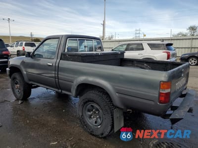 Drugie zdjęcie samochodu z przodu: 1991 TOYOTA PICKUP 1/2 TON SHORT WHEELBASE DLX VIN:JT4RN01P5M0016558 - miniatura