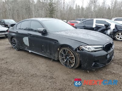 Czwarte zdjęcie samochodu z boku: 2023 BMW M5 VIN:WBS83CH09PCN24832 - miniatura
