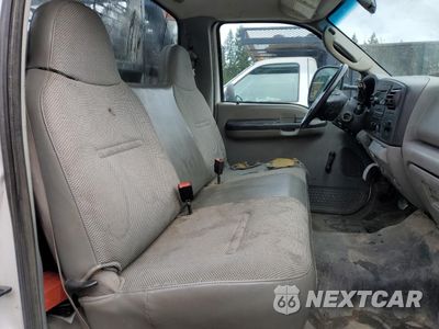 Zdjęcie 10 z 13 samochodu: 2006 FORD F450 SUPER DUTY VIN:1FDXF46P66ED72832 - miniatura