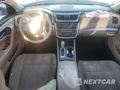 Zdjęcie 8 z 12 samochodu: 2016 NISSAN ALTIMA 2.5 VIN:1N4AL3AP4GN304797 - miniatura