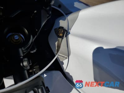 Zdjęcie 8 z 10 samochodu: 2022 SUZUKI GSX1300 RR VIN:JS1EJ11B1N7101324 - miniatura