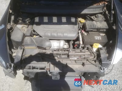 Zdjęcie 12 z 13 samochodu: 2015 JEEP CHEROKEE SPORT VIN:1C4PJLABXFW596639 - miniatura