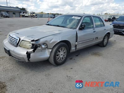 2004 FORD CROWN VICTORIA LX 2FAFP74W84X128321 - główne zdjęcie licytacji z USA - miniatura