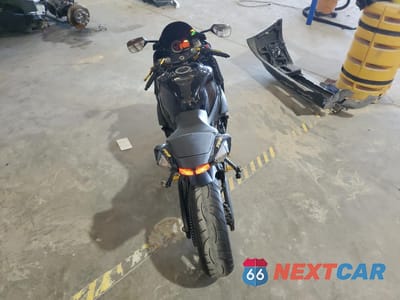 Zdjęcie 6 z 9 samochodu: 2022 SUZUKI GSX-R750 VIN:JS1GR7MA0N7100043 - miniatura