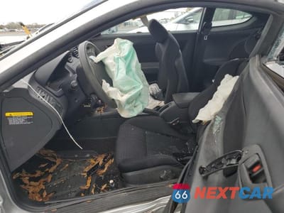 Zdjęcie 7 z 13 samochodu: 2007 HYUNDAI TIBURON GS VIN:KMHHM66D27U256644 - miniatura