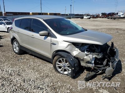 Czwarte zdjęcie samochodu z boku: 2017 FORD ESCAPE SE VIN:1FMCU0GD4HUC86848 - miniatura
