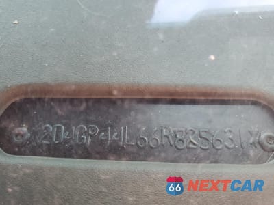 Zdjęcie 16 z 16 samochodu: 2006 DODGE GRAND CARAVAN SXT VIN:2D4GP44L66R825631 - miniatura