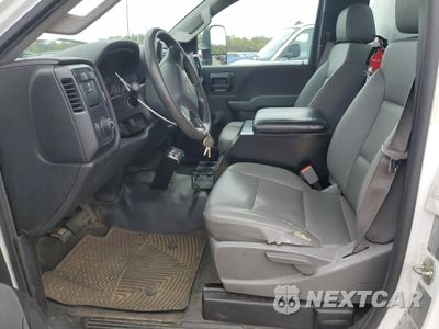 Zdjęcie 7 z 13 samochodu: 2016 CHEVROLET SILVERADO C3500 VIN:1GB3CYCG2GZ159091 - miniatura