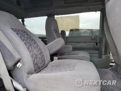 Zdjęcie 11 z 13 samochodu: 2003 CHEVROLET ASTRO VIN:1GNEL19XX3B102523 - miniatura