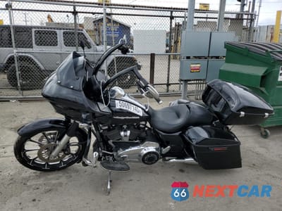 Trzecie zdjęcie samochodu z tyłu: 2018 HARLEY-DAVIDSON FLTRX ROAD GLIDE VIN:1HD1KHC30JB681056 - miniatura