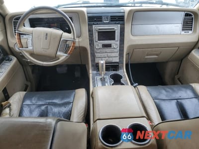 Zdjęcie 8 z 14 samochodu: 2008 LINCOLN NAVIGATOR VIN:5LMFU28538LJ08142 - miniatura