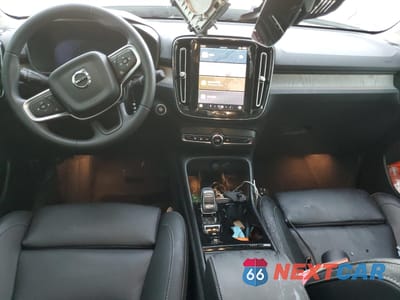 Zdjęcie 8 z 13 samochodu: 2024 VOLVO XC40 PLUS VIN:YV4L12UL0R2272976 - miniatura