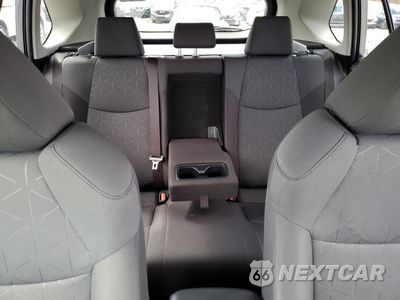 Zdjęcie 10 z 13 samochodu: 2019 TOYOTA RAV4 XLE VIN:JTMW1RFV6KJ005909 - miniatura