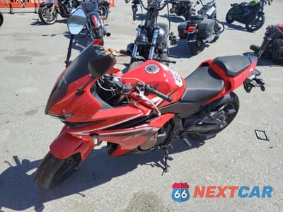 Trzecie zdjęcie samochodu z tyłu: 2016 HONDA CBR500 R VIN:MLHPC4415G5300157 - miniatura