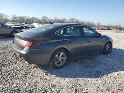 Trzecie zdjęcie samochodu z tyłu: 2021 HYUNDAI SONATA SE VIN:5NPEG4JA8MH125546 - miniatura