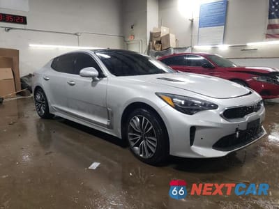 Czwarte zdjęcie samochodu z boku: 2018 KIA STINGER PREMIUM VIN:KNAE25LA9J6020938 - miniatura