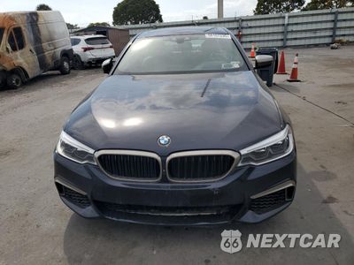 Piąte zdjęcie samochodu w środku: 2020 BMW M550XI VIN:WBAJS7C04LBN96223 - miniatura
