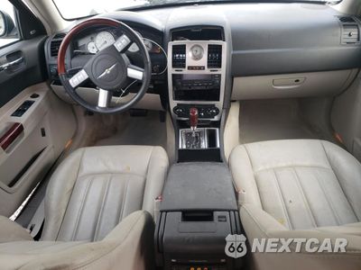 Zdjęcie 8 z 14 samochodu: 2006 CHRYSLER 300C VIN:2C3LA63H96H190338 - miniatura