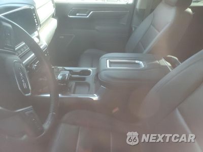 Zdjęcie 7 z 13 samochodu: 2022 GMC SIERRA K1500 SLT VIN:3GTUUDEDXNG647307 - miniatura