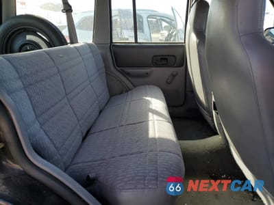 Zdjęcie 10 z 12 samochodu: 1997 JEEP CHEROKEE SE VIN:1J4FJ28S9VL551441 - miniatura