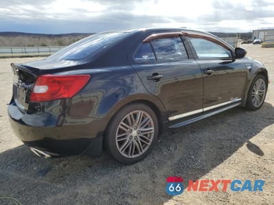 Trzecie zdjęcie samochodu z tyłu: 2011 SUZUKI KIZASHI SPORT SLS VIN:JS2RF9A82B6110231 - miniatura