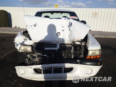 Piąte zdjęcie samochodu w środku: 2000 DODGE DAKOTA VIN:1B7FL26X8YS588909 - miniatura