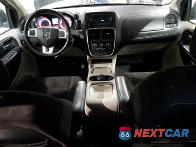 Zdjęcie 8 z 13 samochodu: 2014 DODGE GRAND CARAVAN SXT VIN:2C4RDGCG3ER390005 - miniatura