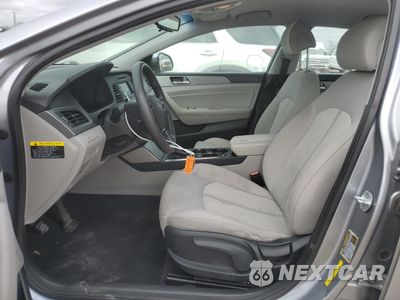 Zdjęcie 7 z 12 samochodu: 2016 HYUNDAI SONATA HYBRID VIN:KMHE24L17GA020838 - miniatura