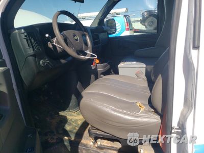Zdjęcie 7 z 13 samochodu: 2014 CHEVROLET EXPRESS G2500 VIN:1GCWGFCAXE1914044 - miniatura