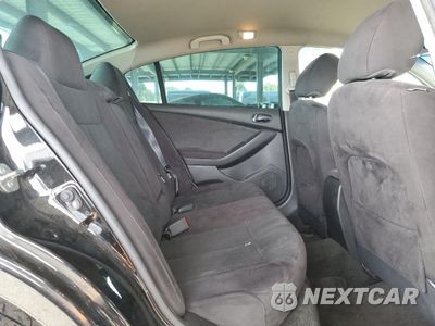 Zdjęcie 10 z 13 samochodu: 2011 NISSAN ALTIMA BASE VIN:1N4AL2AP4BN451043 - miniatura