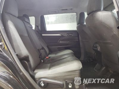 Zdjęcie 11 z 14 samochodu: 2019 TOYOTA HIGHLANDER LE VIN:5TDBZRFH2KS738043 - miniatura