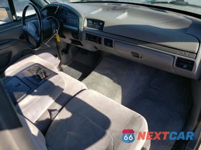 Zdjęcie 8 z 12 samochodu: 1994 FORD F250 VIN:1FTHX25G0RKB43693 - miniatura